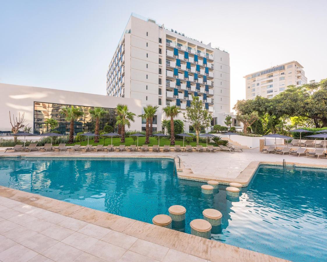 Hotel Barcelo Tanger Exterior foto The swimming pool at the hotel