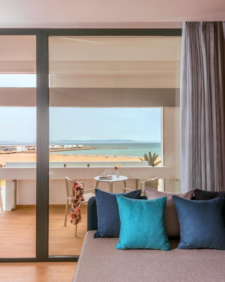 Hotel Barcelo Tanger Exterior foto A room at the hotel