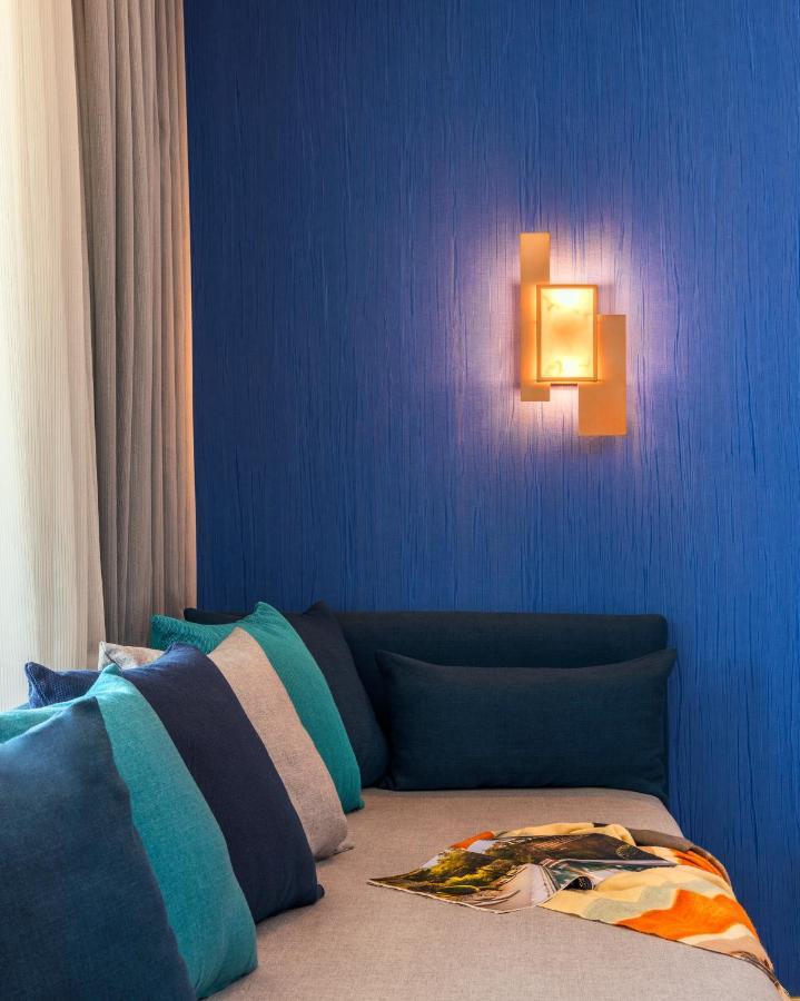 Hotel Barcelo Tanger Exterior foto A wall light